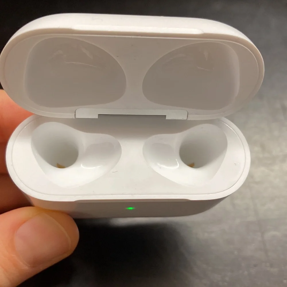 Apple AirPod Case